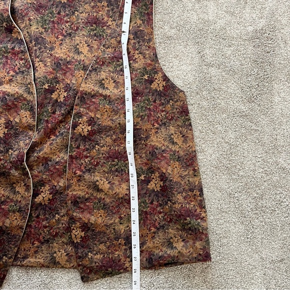Vintage Inspired Floral Patterned Linen Sleeveless Vest - Picture 7 of 7